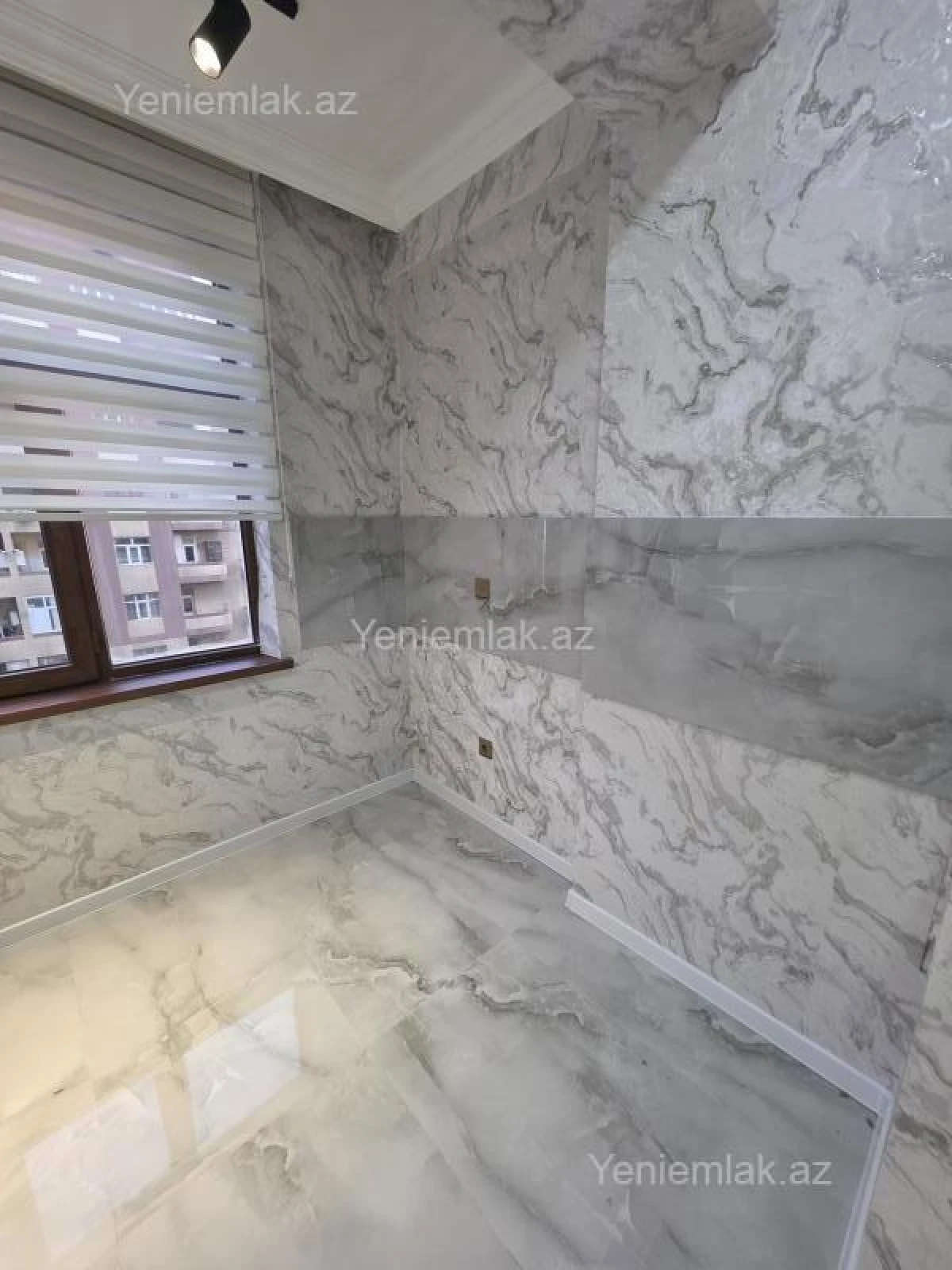 Satılır 3 otaqlı yeni tikili 90 m²