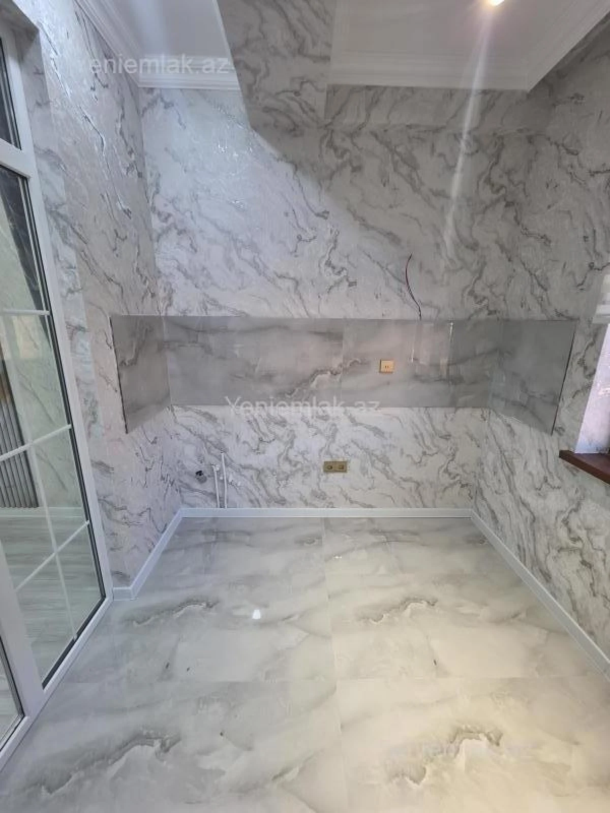 Satılır 3 otaqlı yeni tikili 90 m²