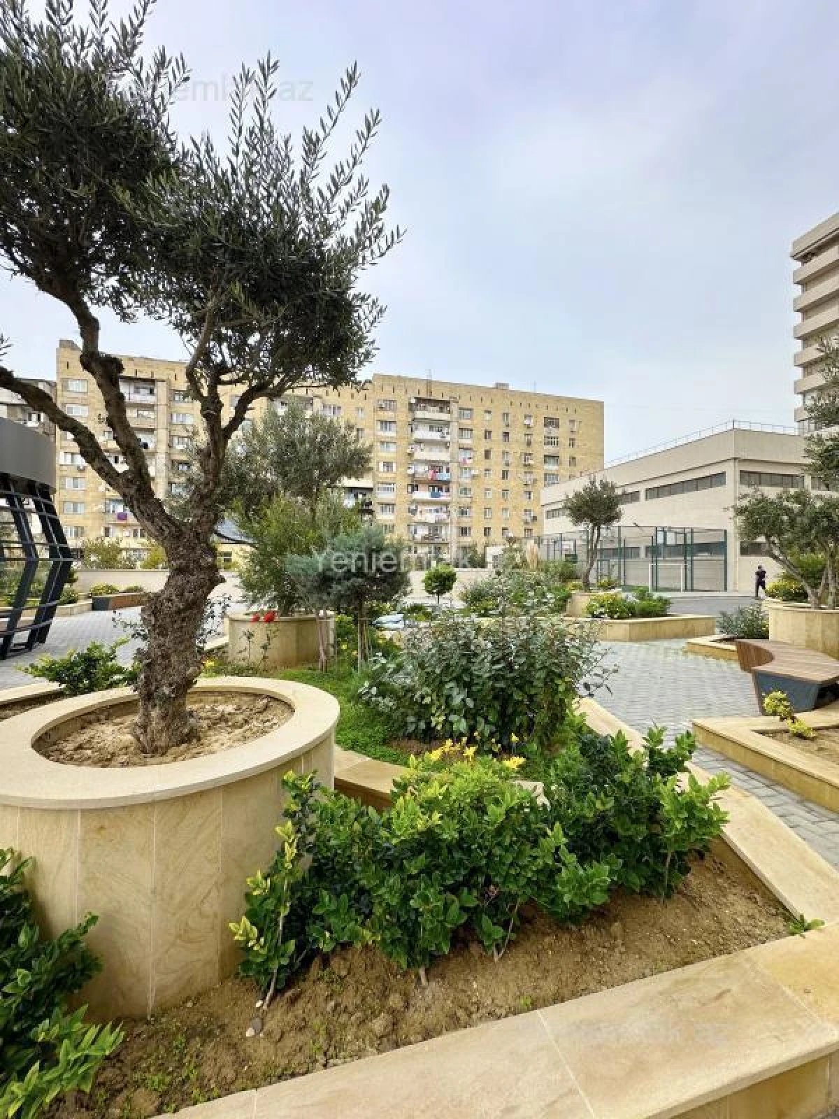 Satılır 2 otaqlı yeni tikili 86 m²