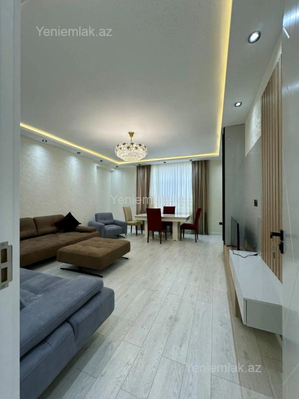 Satılır 3 otaqlı yeni tikili 125 m²
