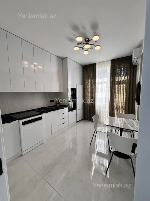 Satılır 2 otaqlı yeni tikili 78 m²