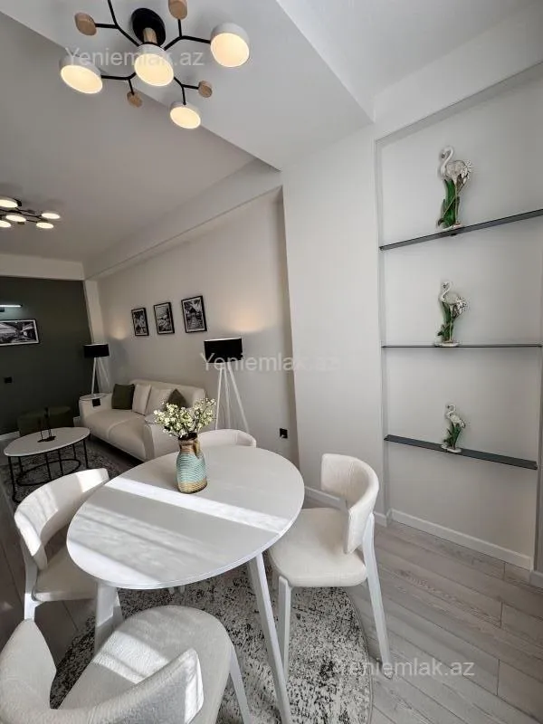 Satılır 2 otaqlı yeni tikili 78 m²