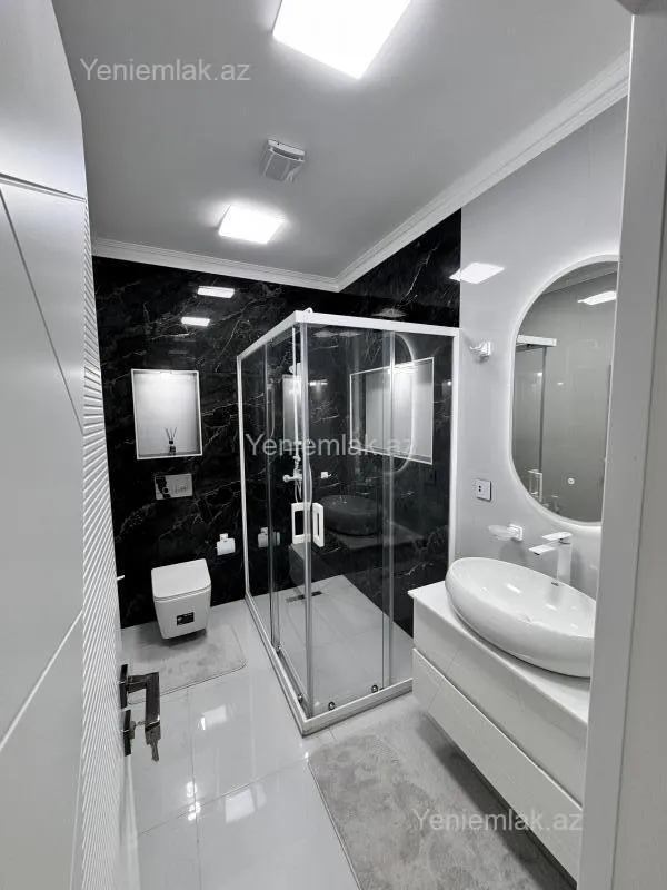 Satılır 2 otaqlı yeni tikili 65 m²