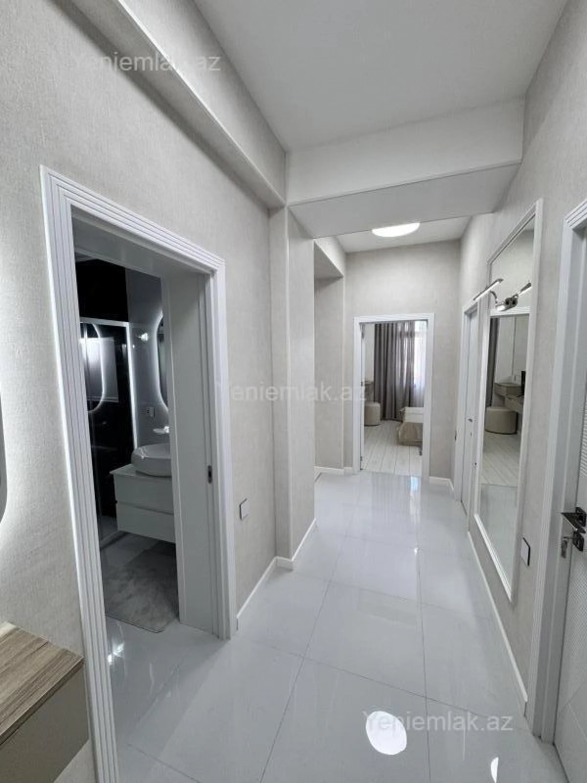 Satılır 2 otaqlı yeni tikili 65 m²