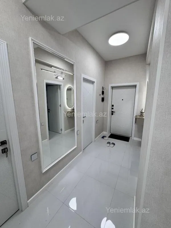 Satılır 2 otaqlı yeni tikili 65 m²