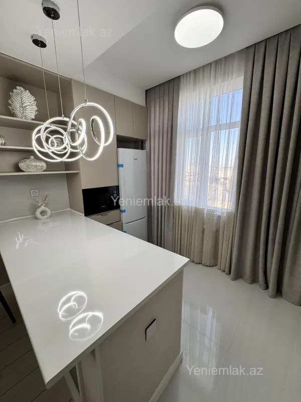 Satılır 2 otaqlı yeni tikili 65 m²