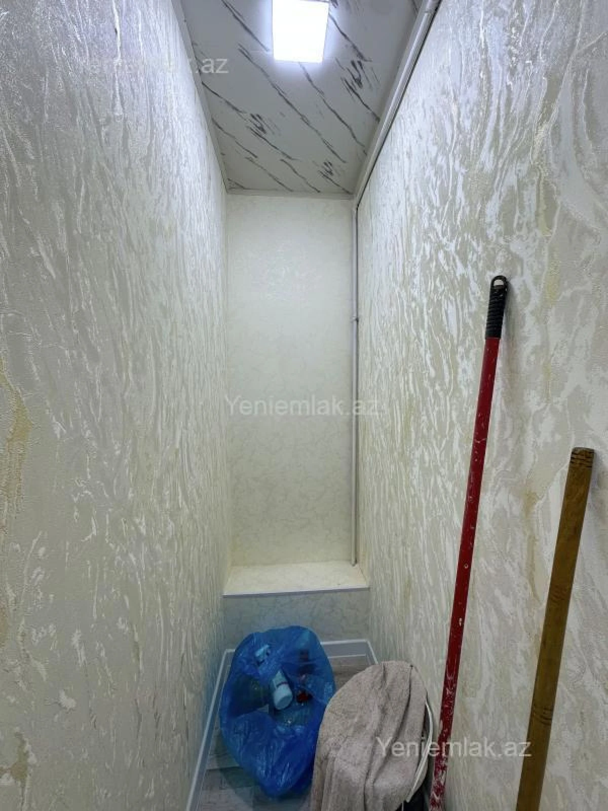 Satılır 3 otaqlı köhnə tikili 55 m²