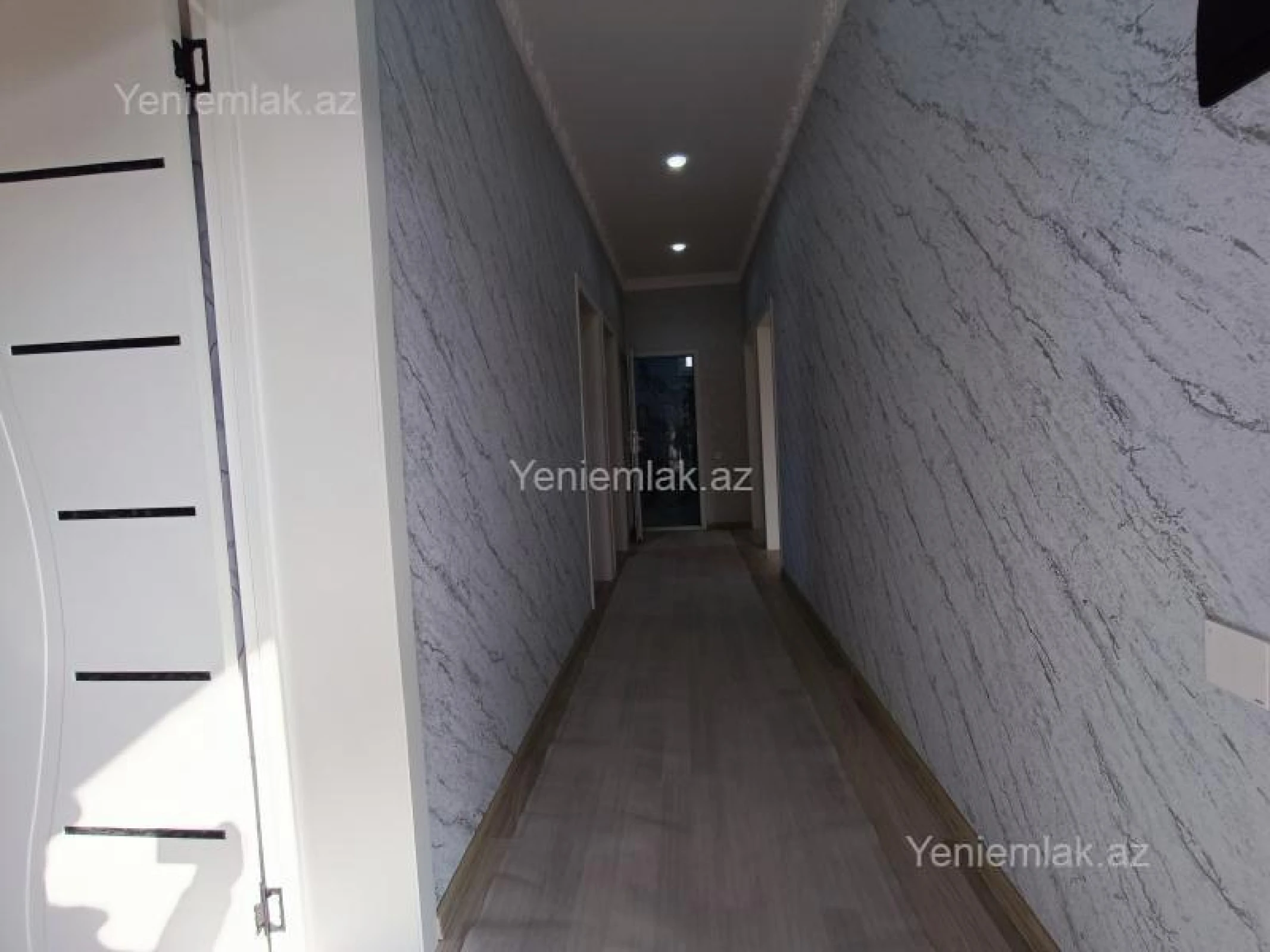 Satılır 4 otaqlı həyət evi 200 m²
