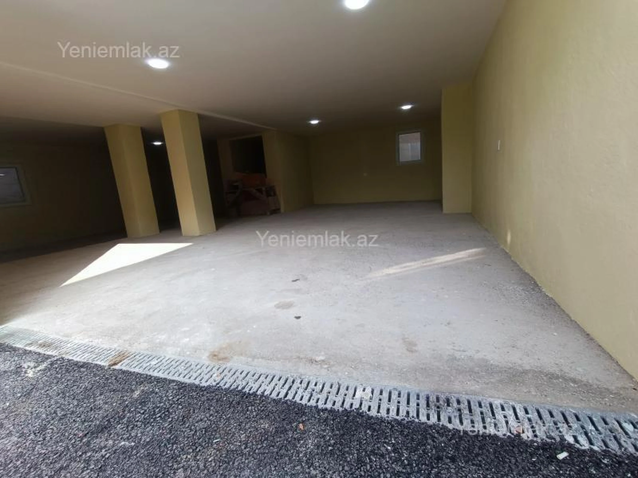 Satılır 4 otaqlı həyət evi 200 m²