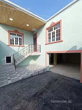 Satılır 4 otaqlı həyət evi 200 m² — Xırdalan 4 otaq 200.00 m²