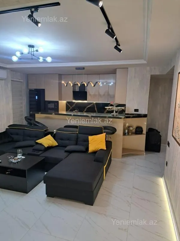 Satılır 3 otaqlı yeni tikili 120 m²