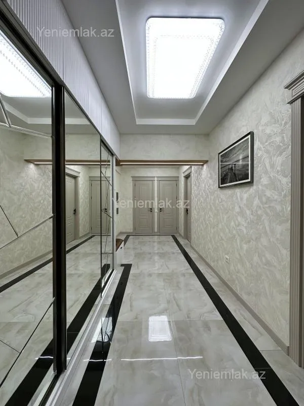 Satılır 3 otaqlı yeni tikili 127 m²