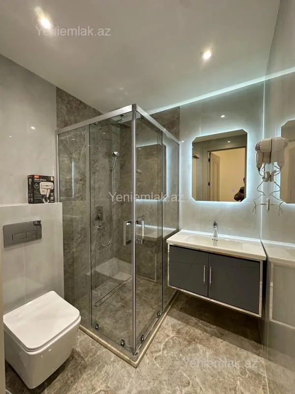 Satılır 3 otaqlı yeni tikili 127 m²