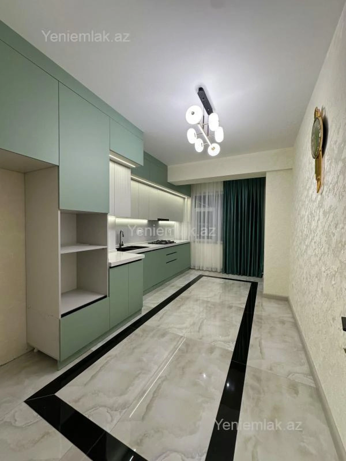 Satılır 3 otaqlı yeni tikili 127 m²