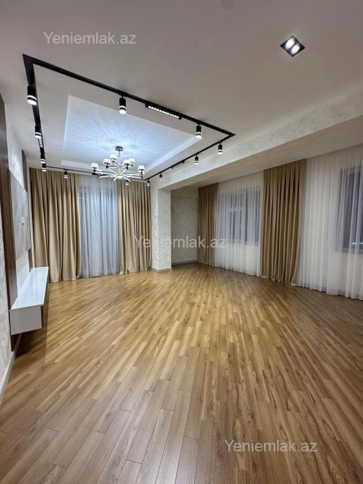 Satılır 3 otaqlı yeni tikili 127 m²