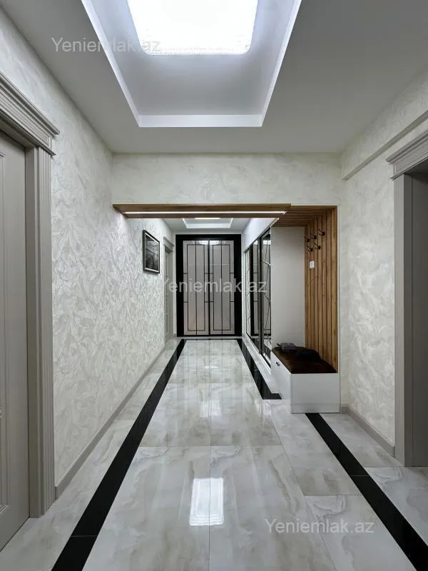 Satılır 3 otaqlı yeni tikili 127 m²