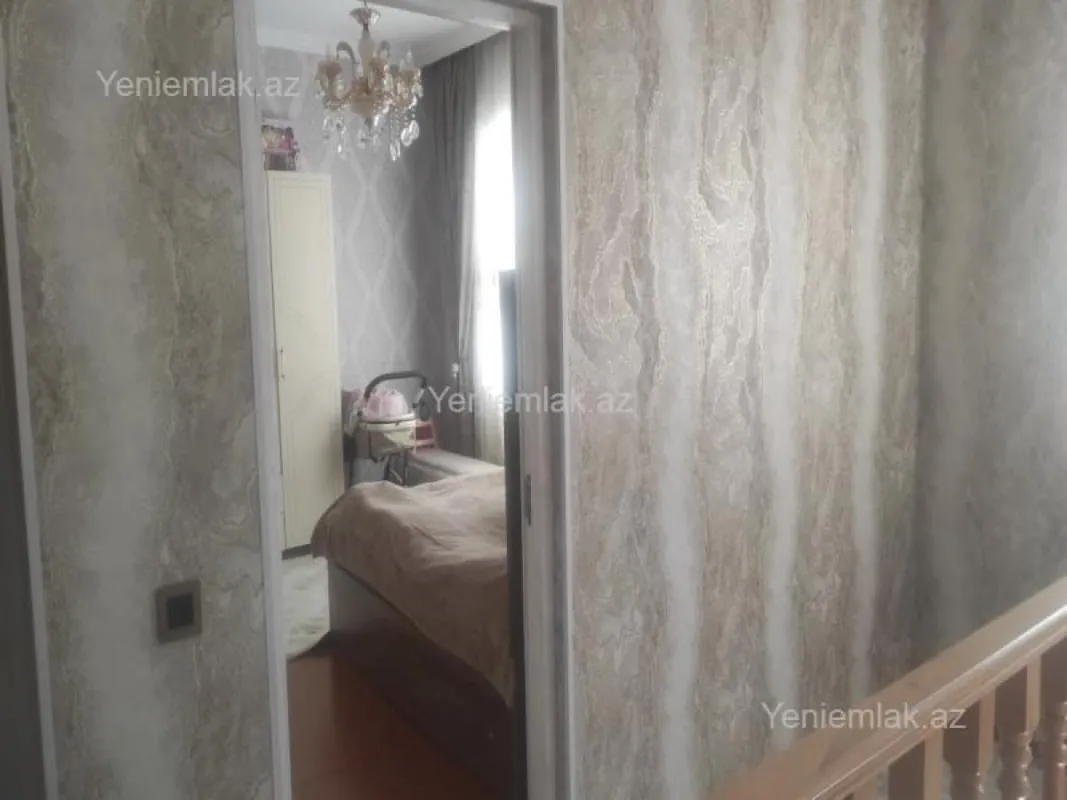 Satılır 4 otaqlı həyət evi 100 m²