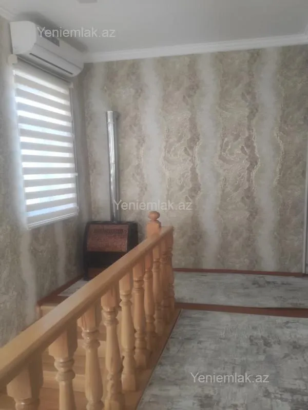 Satılır 4 otaqlı həyət evi 100 m²