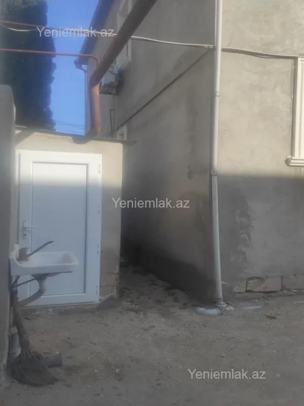 Satılır 4 otaqlı həyət evi 100 m²