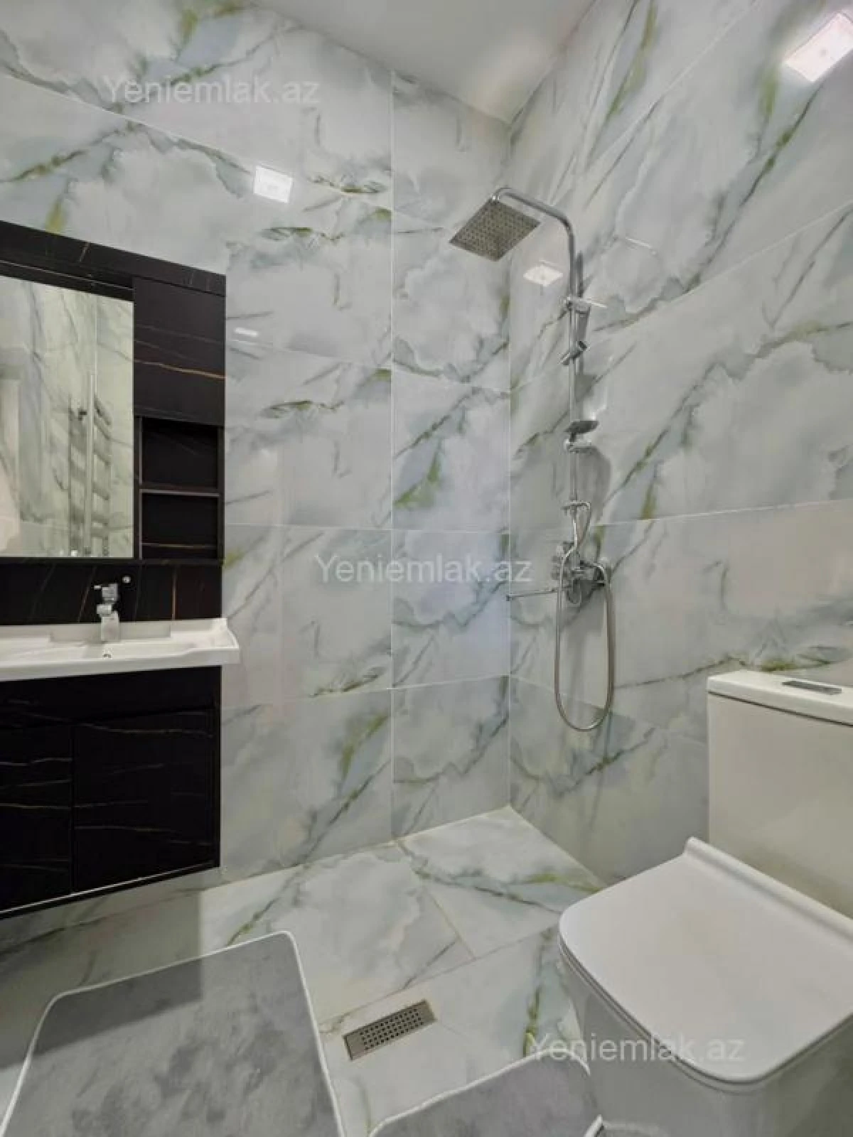 Satılır 3 otaqlı həyət evi 135 m²