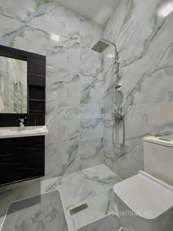 Satılır 3 otaqlı həyət evi 135 m²