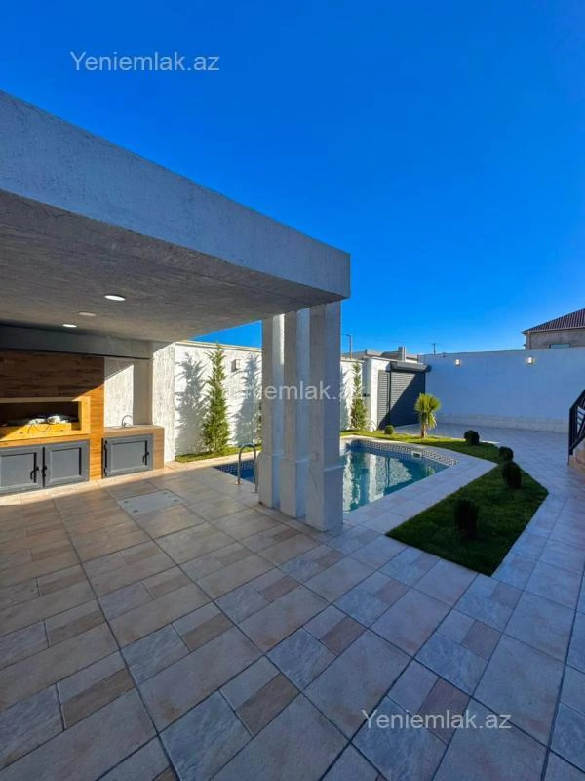 Satılır 3 otaqlı həyət evi 135 m²