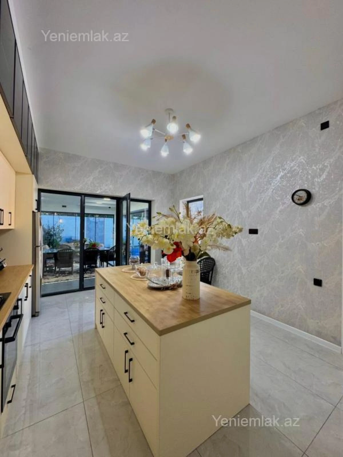 Satılır 4 otaqlı həyət evi 170 m²