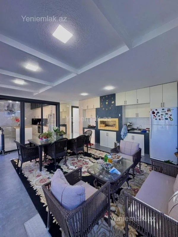 Satılır 4 otaqlı həyət evi 170 m²