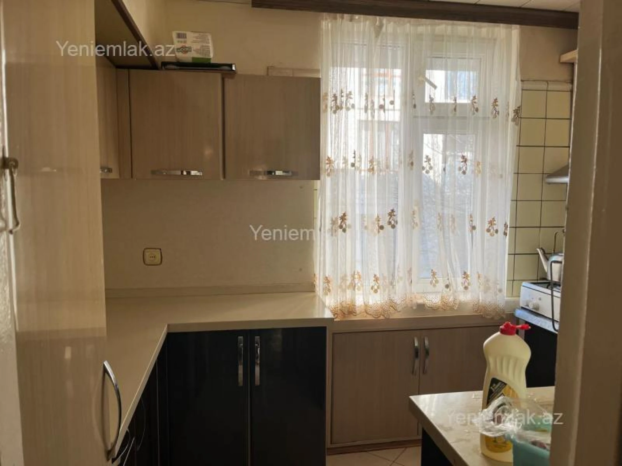 Satılır 3 otaqlı köhnə tikili 70 m²