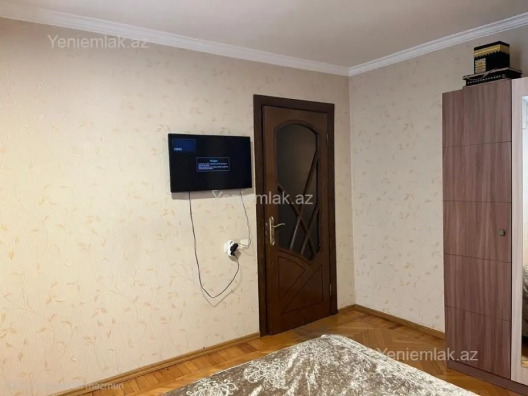 Satılır 3 otaqlı köhnə tikili 70 m²