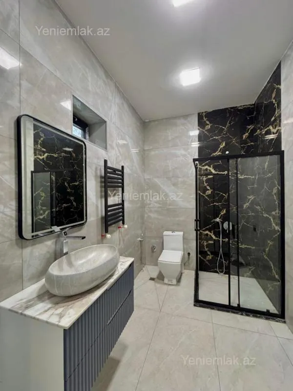 Satılır 4 otaqlı həyət evi 200 m²