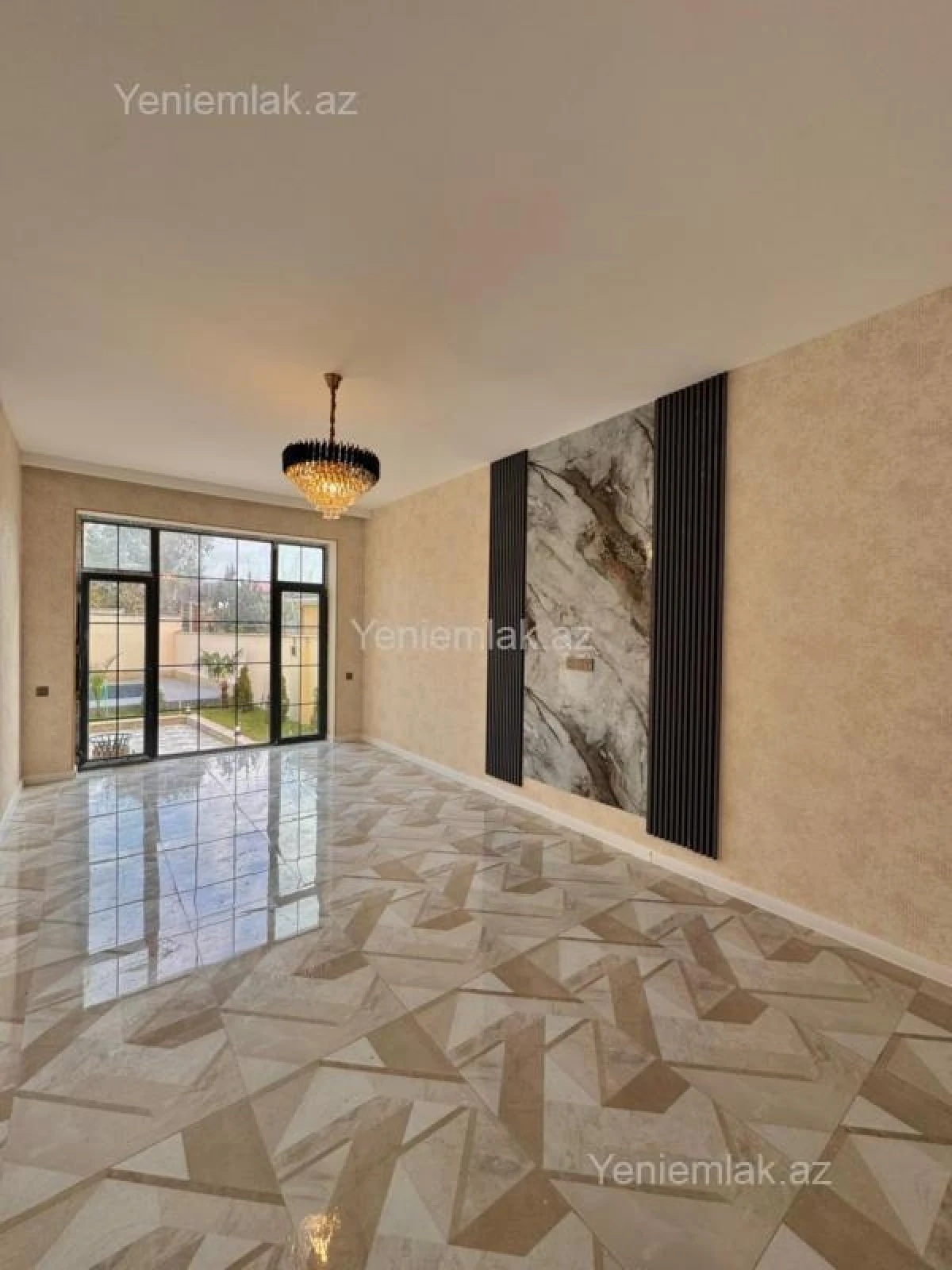 Satılır 4 otaqlı həyət evi 200 m²