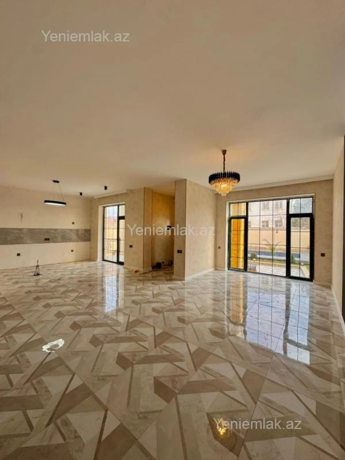 Satılır 4 otaqlı həyət evi 200 m²