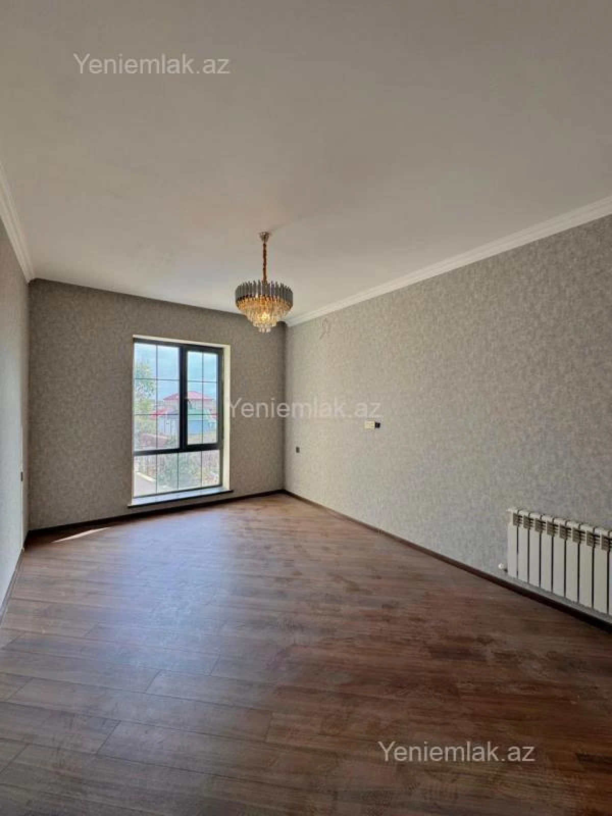 Satılır 4 otaqlı həyət evi 200 m²