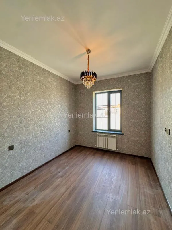 Satılır 4 otaqlı həyət evi 200 m²