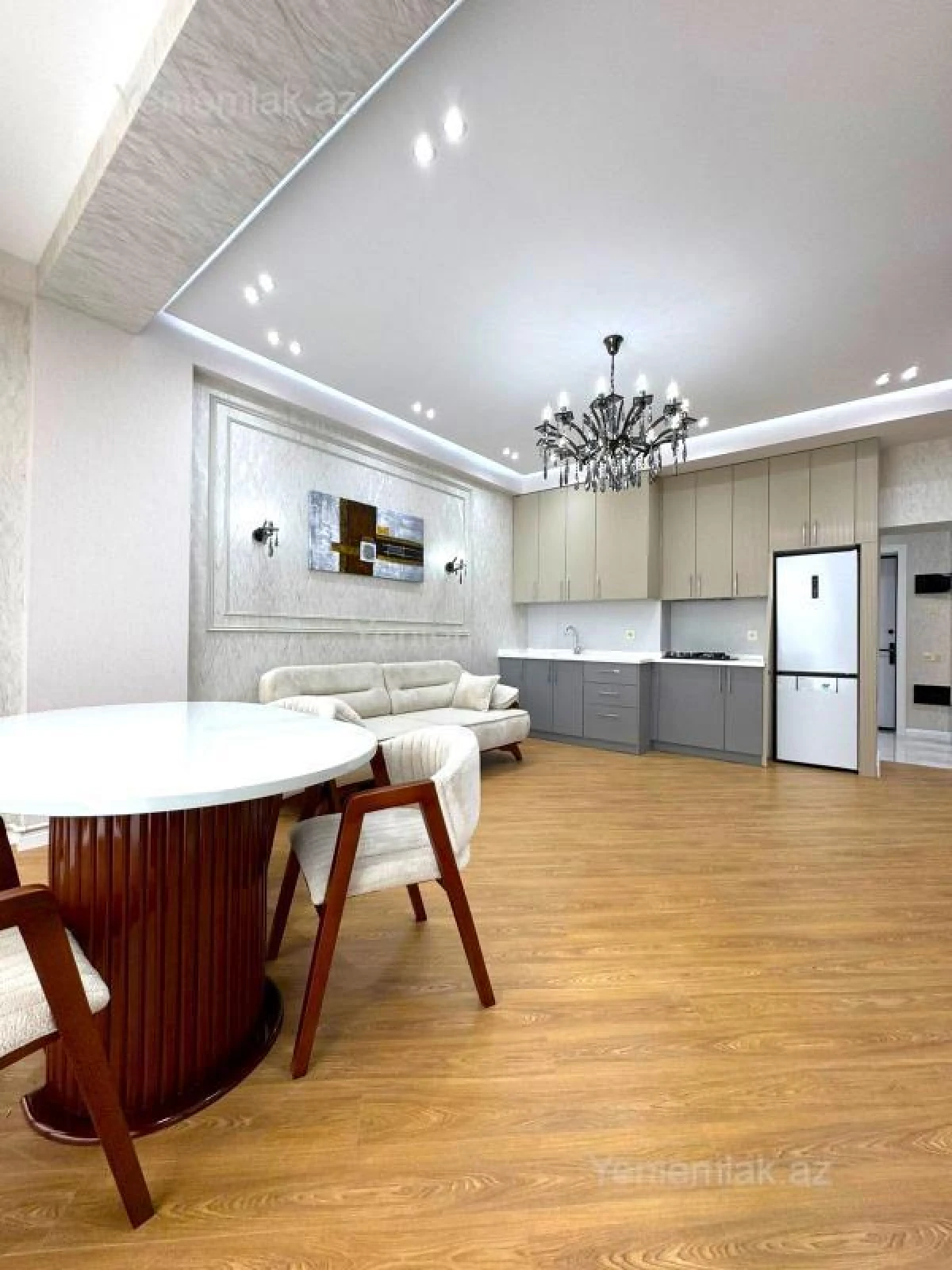 Satılır 2 otaqlı yeni tikili 65 m²