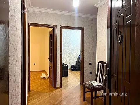 Satılır 3 otaqlı köhnə tikili 100 m²