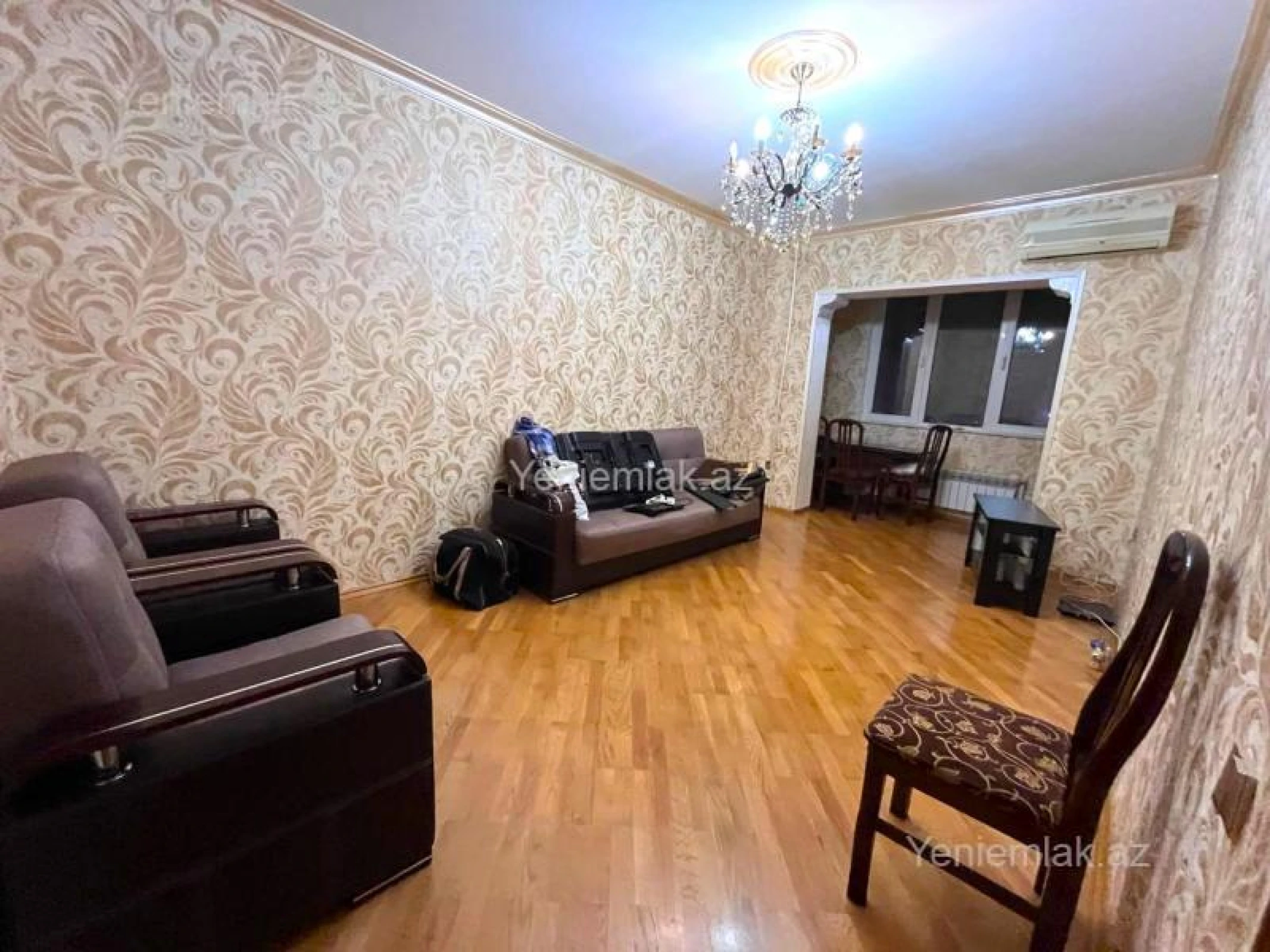 Satılır 3 otaqlı köhnə tikili 100 m²