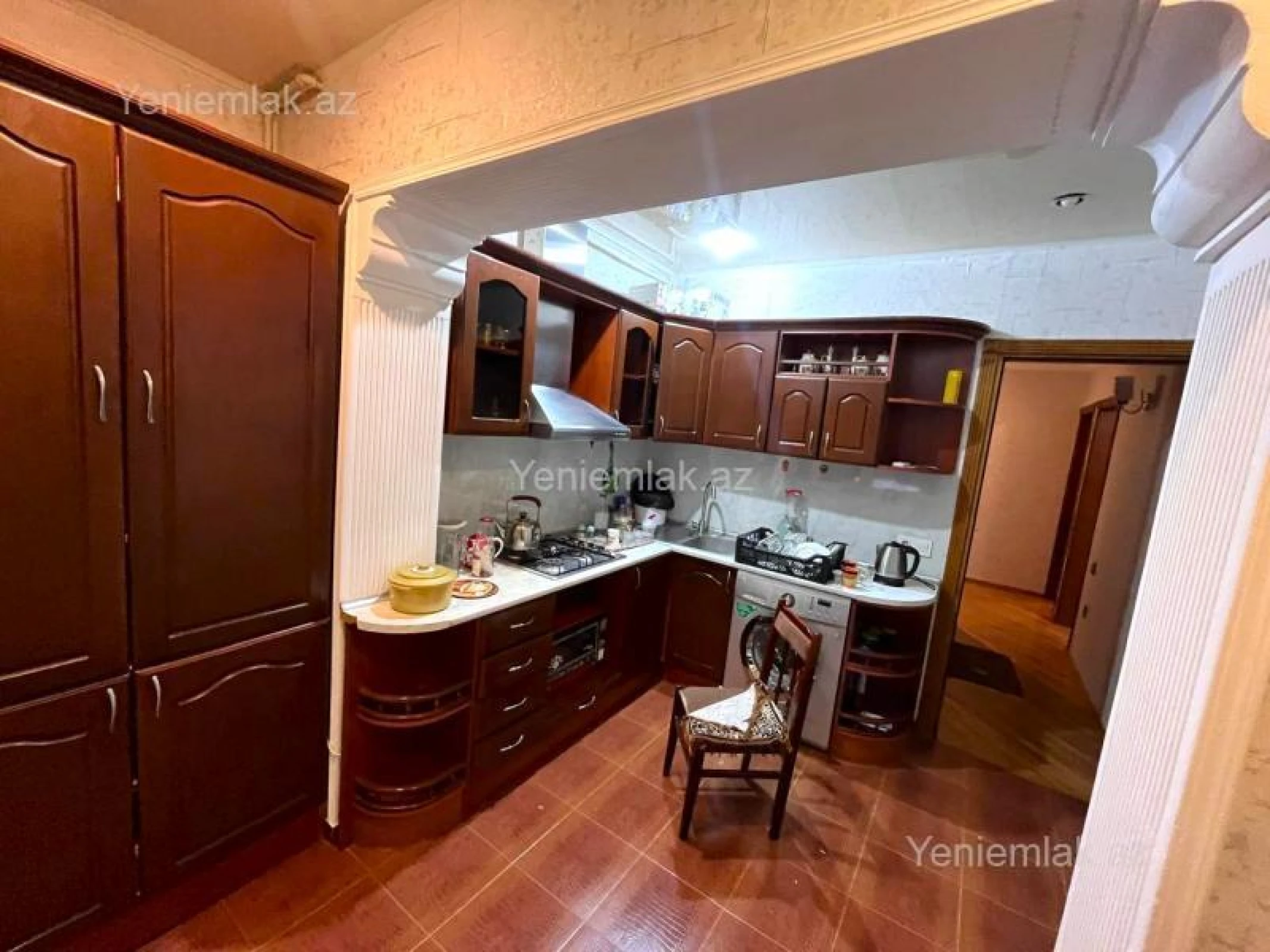 Satılır 3 otaqlı köhnə tikili 100 m²