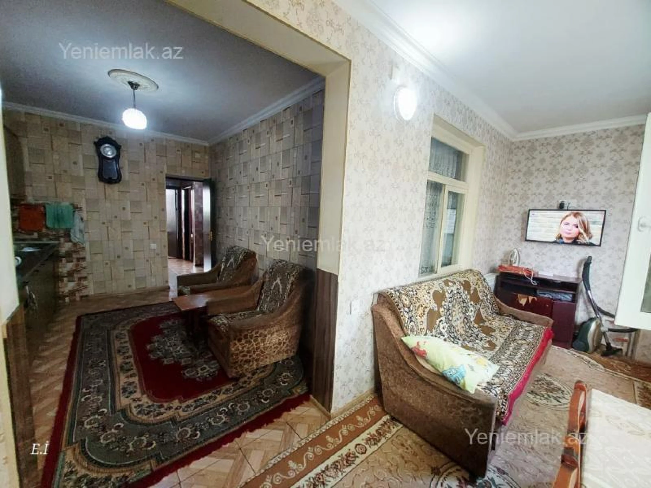 Satılır 5 otaqlı köhnə tikili 90 m²
