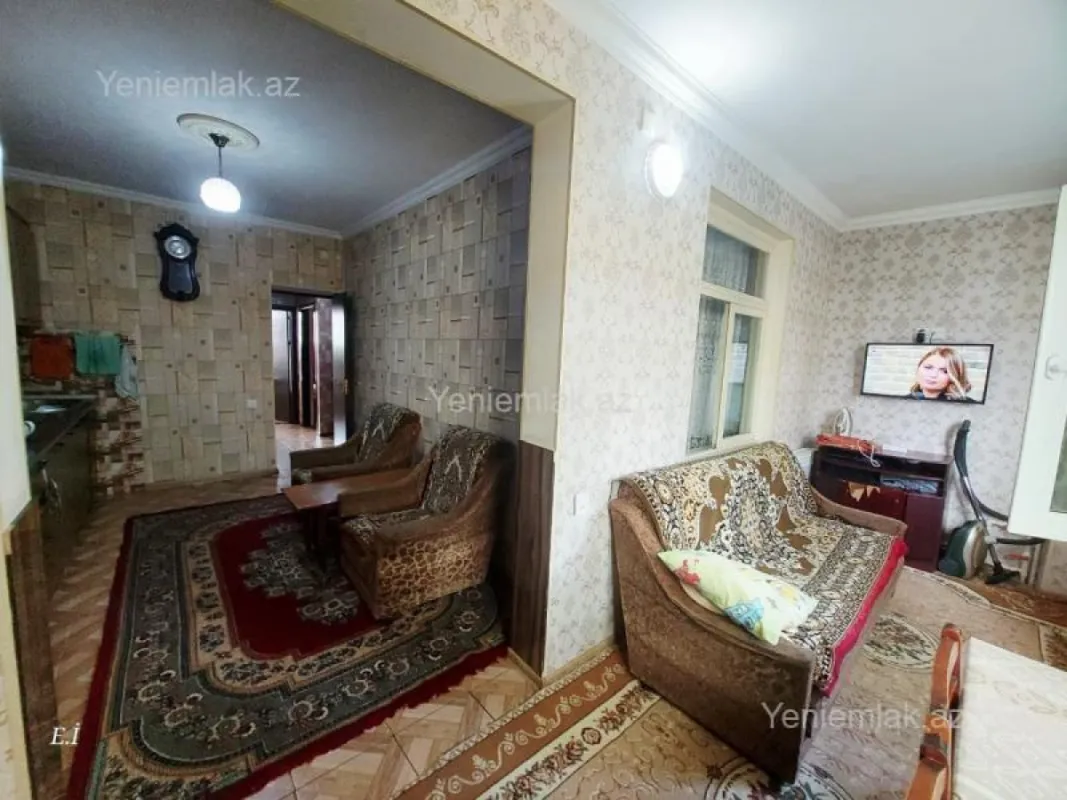 Satılır 5 otaqlı köhnə tikili 90 m²