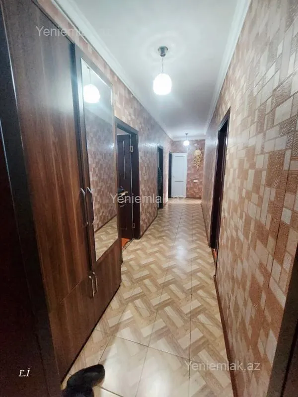 Satılır 5 otaqlı köhnə tikili 90 m²