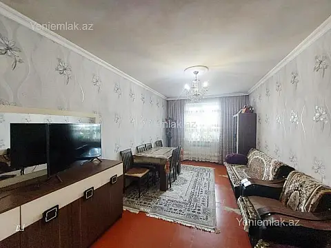 Satılır 5 otaqlı köhnə tikili 90 m² — Sumqayıt, 7-ci mikrorayon 5 otaq 90.00 m²