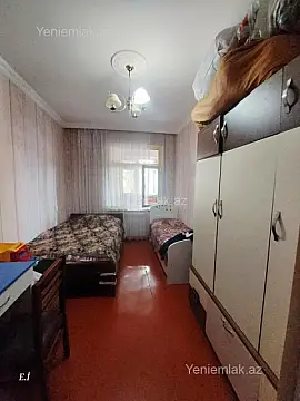 Satılır 5 otaqlı köhnə tikili 90 m²