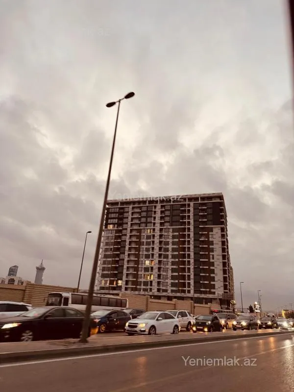 Satılır 2 otaqlı yeni tikili 60 m²