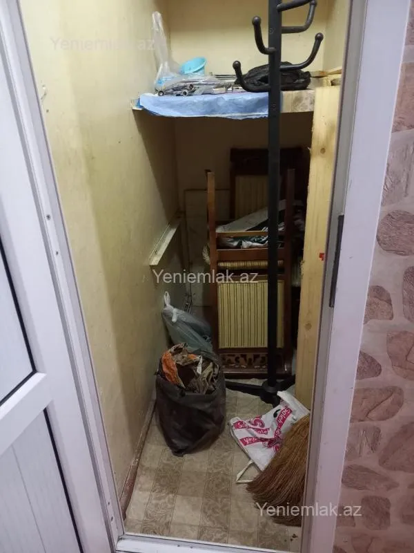 Satılır 3 otaqlı köhnə tikili 60 m²
