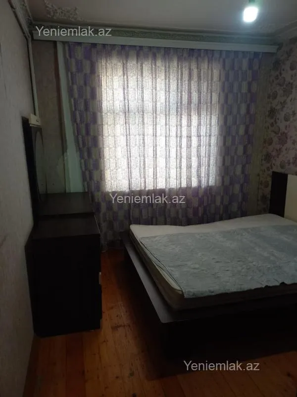 Satılır 3 otaqlı köhnə tikili 60 m²
