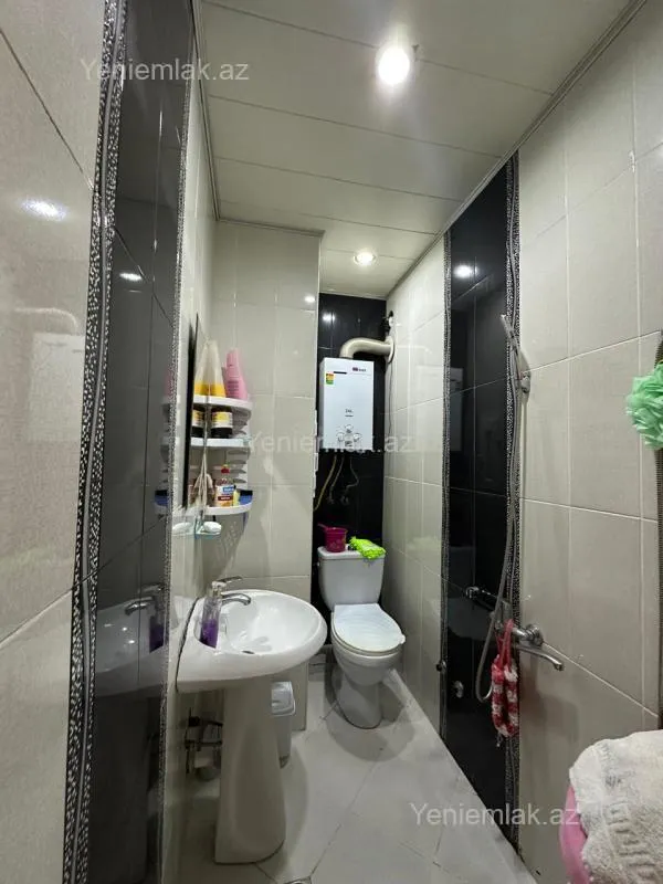 Satılır 2 otaqlı köhnə tikili 44 m²