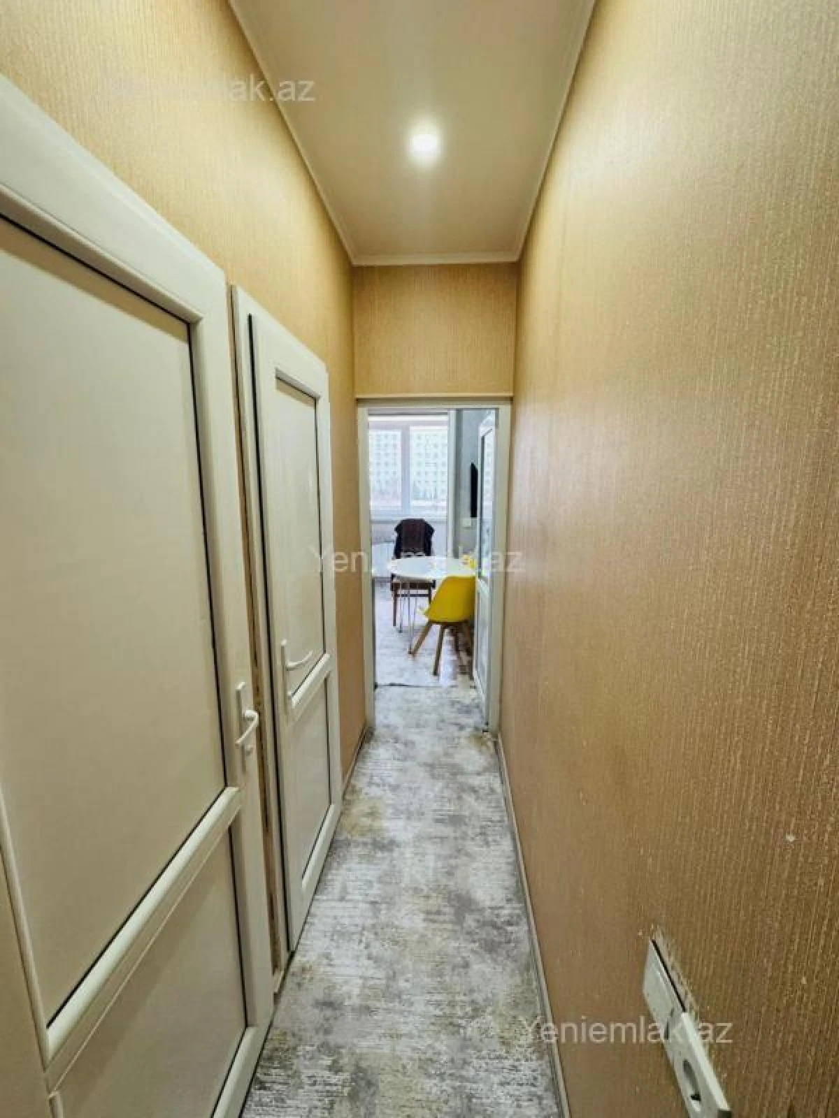 Satılır 3 otaqlı köhnə tikili 90 m²