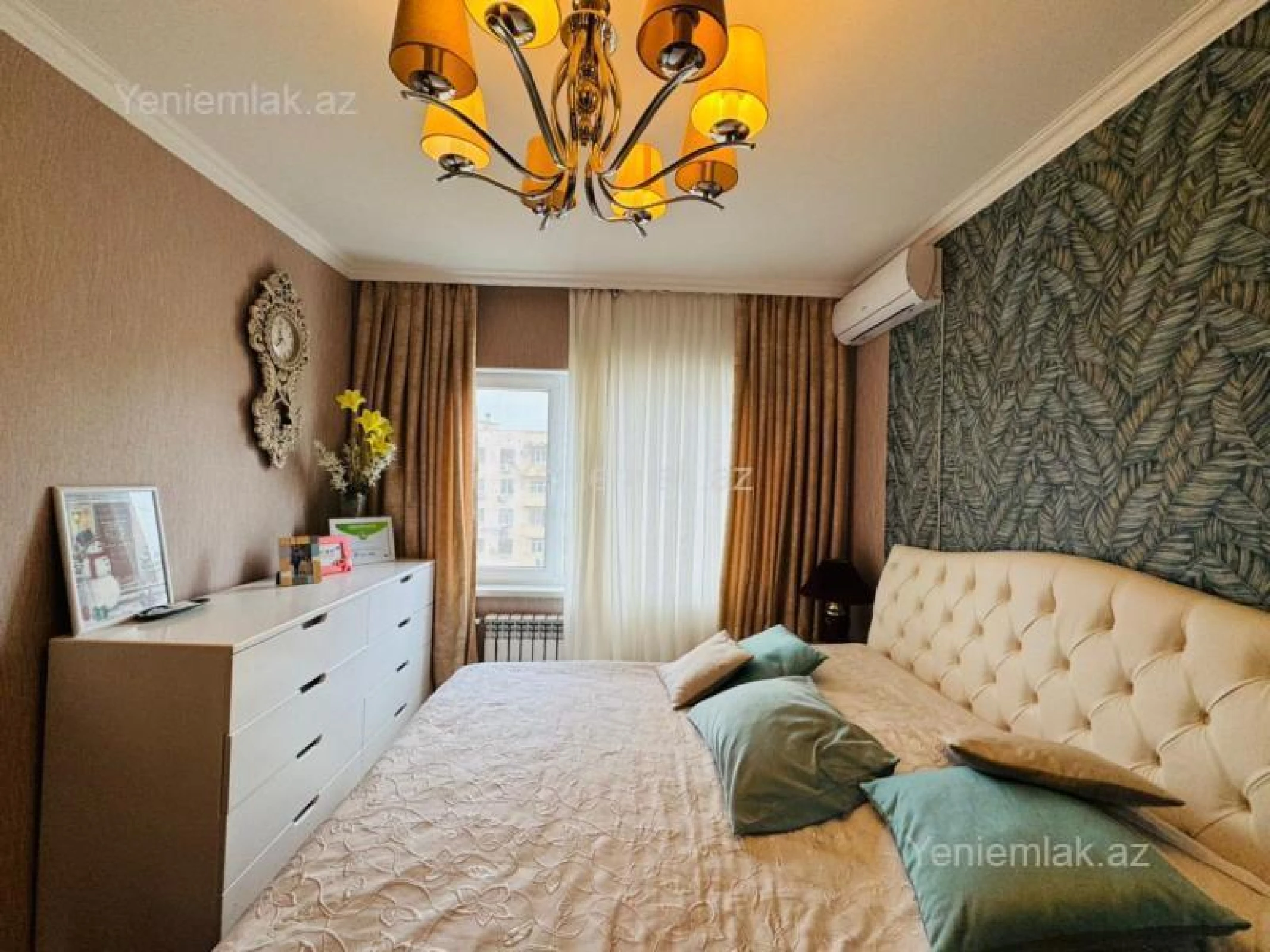 Satılır 3 otaqlı köhnə tikili 90 m²